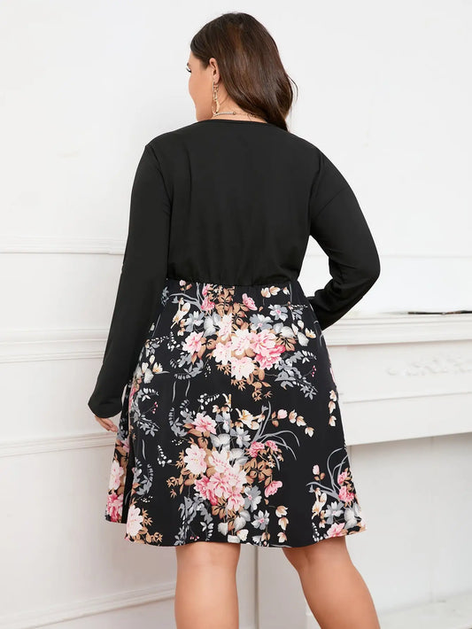 Plus Size Black Floral Print Patchwork Dress with Long Sleeves, V-Cut Neckline & Waist for Curvy Women