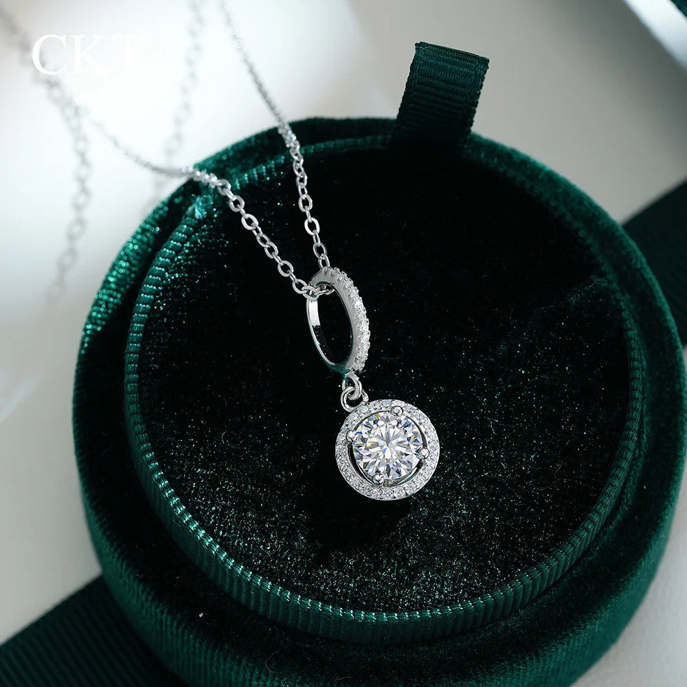 CKT 18k White Gold 1ct Moissanite Necklace for Women Classic Snowflake Platinum Pt950 Pendant Collarbone Chain Fine Jewelry