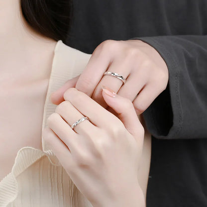 Engraved Platinum Pt950 Ring for Men & Women with 0.028ct Moissanite Halo 18k White Gold Wedding Fine Jewelry