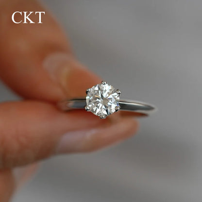 CKT Real 18k White Gold 0.5-5ct Diamond Moissanite Rings for Women Classic Six-Claw Crown Proposal Platinum Pt950 Bands Jewelry