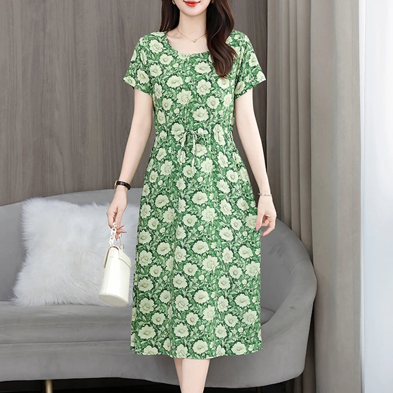 New Elegant Floral Dress  Bohemian plus Size Women Summer Short Sleeve Clothing with Large Hem for Casual Occasions