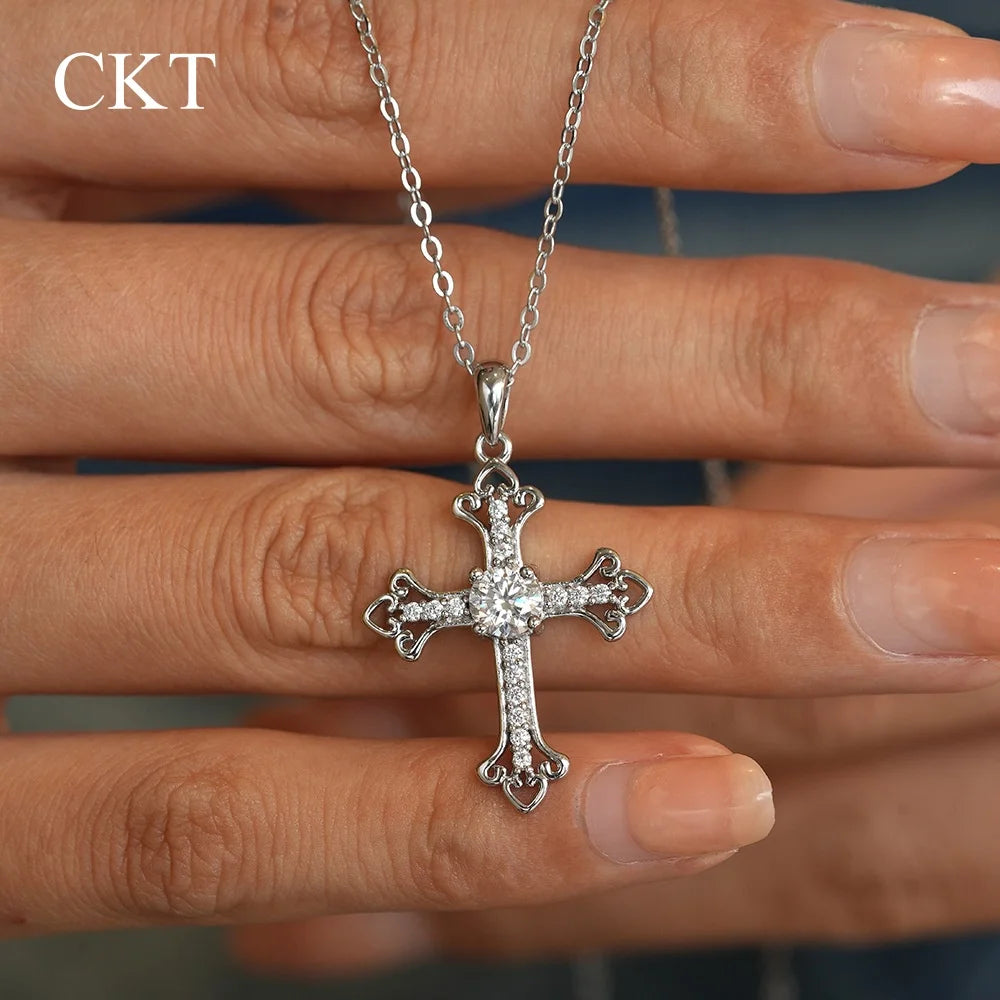 CKT 0.5ct Moissanite Solitaire Pendant Necklace in 18k White Gold, Fine Jewelry for Women Everyday Cross Geometry Platinum Pt950