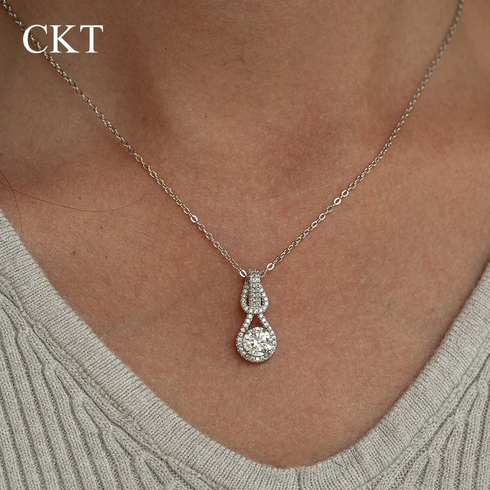CKT 18k White Gold 1ct Moissanite Diamond Necklace Pendant for Women Classic Interlocking Platinum Pt950 Accessories Jewelry