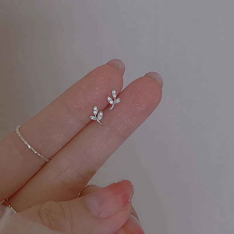 Cute Star Beads Tassel Stud Earrings Women Gold Plated Small Fresh Jewelry Zircon Earrings