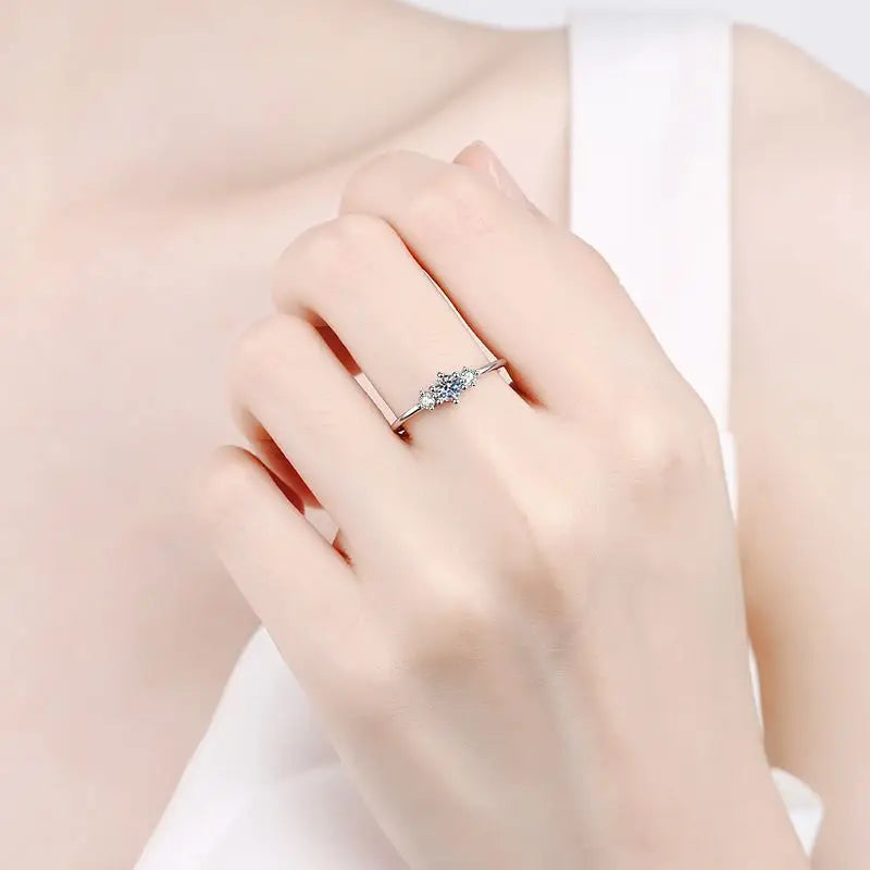 Luxury Rings 0.26ct Moissanite 18k White Gold & Platinum PT950 Engagement Ring for Women Radiant Jewelry