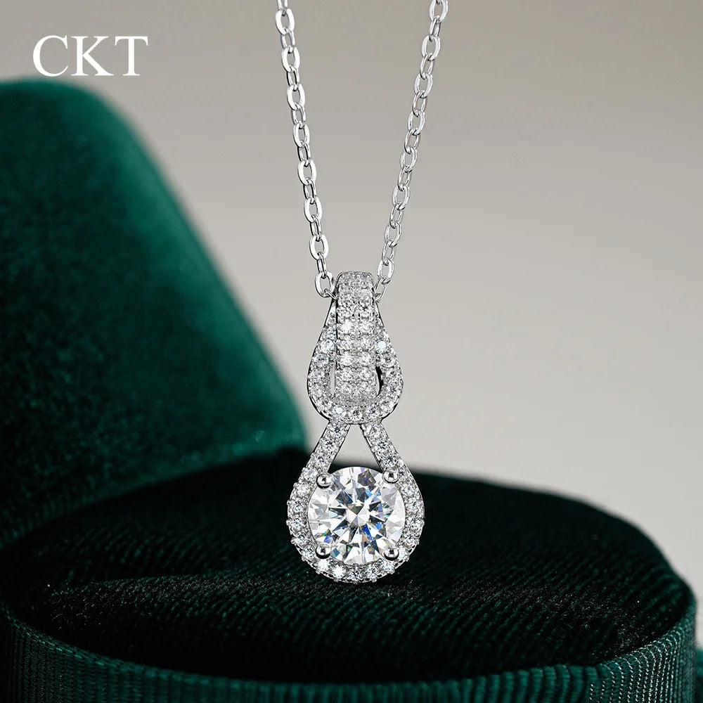 CKT 18k White Gold 1ct Moissanite Diamond Necklace Pendant for Women Classic Interlocking Platinum Pt950 Accessories Jewelry