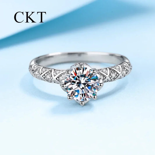 CKT 18K White Gold 1 Carat Moissanite Ring for Women Light Luxury Platinum Pt950 Design Sense Diamond Sparkling Fine Jewelry
