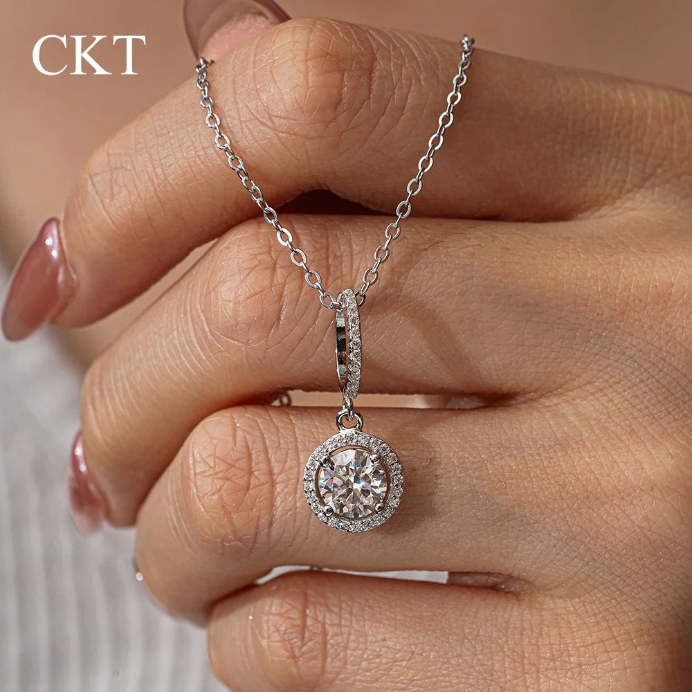 CKT 18k White Gold 1ct Moissanite Necklace for Women Classic Snowflake Platinum Pt950 Pendant Collarbone Chain Fine Jewelry