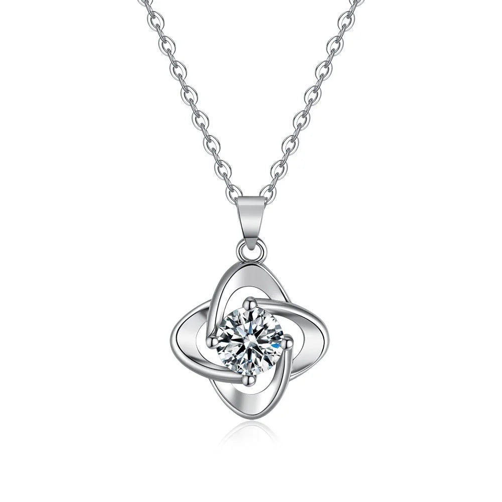 CKT 18k White Gold 1ct Moissanite Diamond Necklace Pendant for Women's Fashion Classic Platinum Pt950 Four-leaf Clover Jewelry