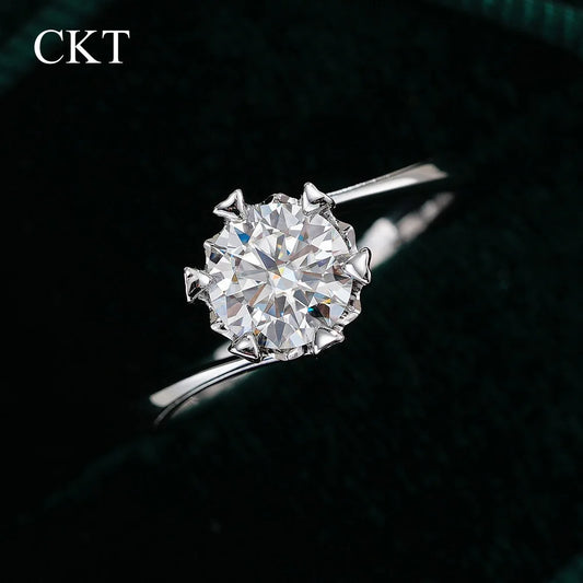 CKT Real 18k White Gold 0.5-2ct Diamond Moissanite Rings for Women Twist Snowflake Six-Claw Classic Crown Platinum Pt950 Jewelry