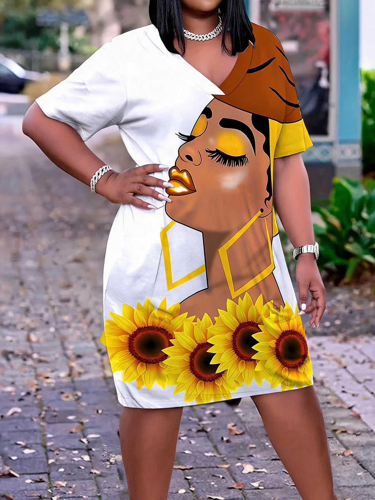 Plus Size Cartoon Woman & Flower Print Dress Casual V Neck Short Sleeve Dress For Spring & Summer Women's Plus Size Clothing