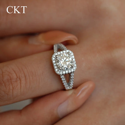 CKT 18k White Gold Ring 1ct Vvs1 Diamond Moissanite Rings Proposal for Women Square Bag Platinum Pt950 Wedding Fine Jewelry