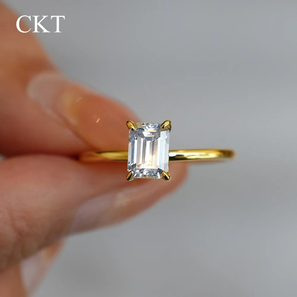 CKT Real 18k Gold Ring for Women Four-claw Emerald Rectangular 1ct Diamond Moissanite with GRA Cartificate Fine Jewelry