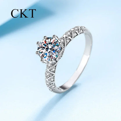 CKT 18K White Gold 1 Carat Moissanite Ring for Women Light Luxury Platinum Pt950 Design Sense Diamond Sparkling Fine Jewelry