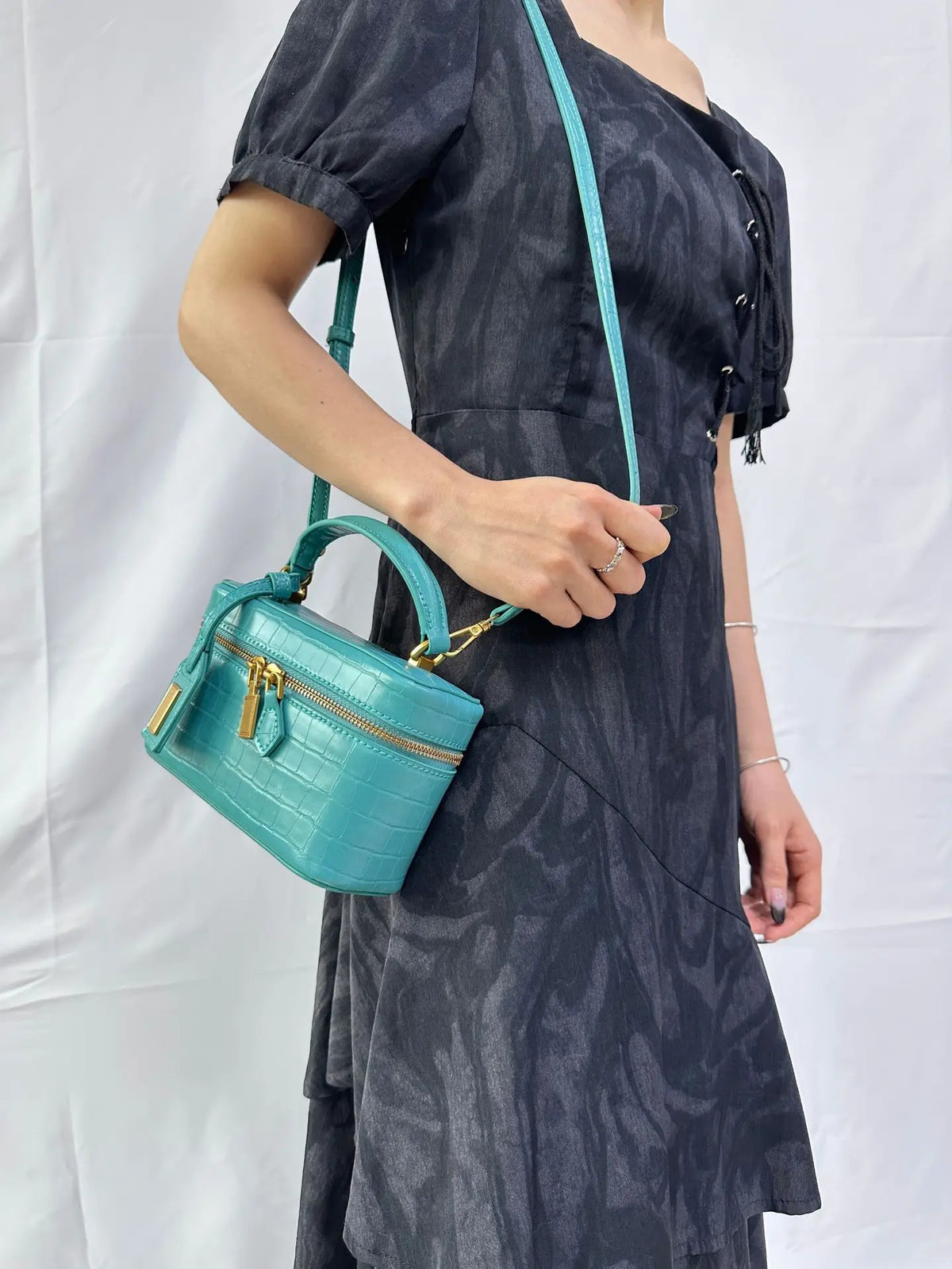 JW PEI box bag Сумка Женская, Square Cosmetic Bag, PU Embossed Black Zipper Small Portable Daily Use 2026 Summer Crossbody Bag