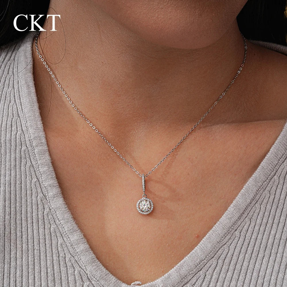 CKT 18k White Gold 1ct Moissanite Necklace for Women Classic Snowflake Platinum Pt950 Pendant Collarbone Chain Fine Jewelry