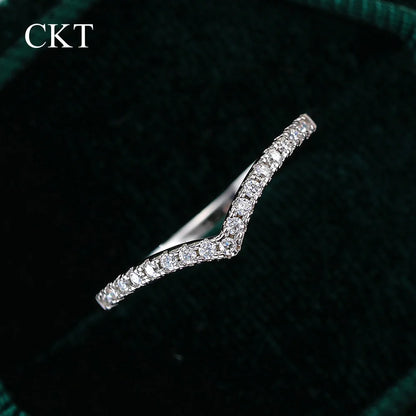 CKT 18k White Gold Rings for Women V-shaped Platinum Pt950 Group Inlaid Crown Single Tail Stacked with 1ct Moissanite Jewelry