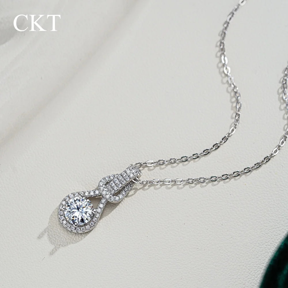 CKT 18k White Gold 1ct Moissanite Diamond Necklace Pendant for Women Classic Interlocking Platinum Pt950 Accessories Jewelry