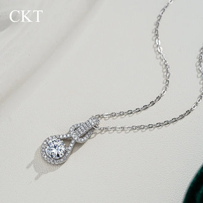 CKT 18k White Gold 1ct Moissanite Diamond Necklace Pendant for Women Classic Interlocking Platinum Pt950 Accessories Jewelry