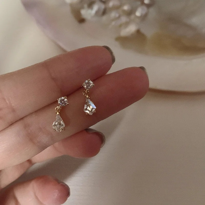 Cute Star Beads Tassel Stud Earrings Women Gold Plated Small Fresh Jewelry Zircon Earrings