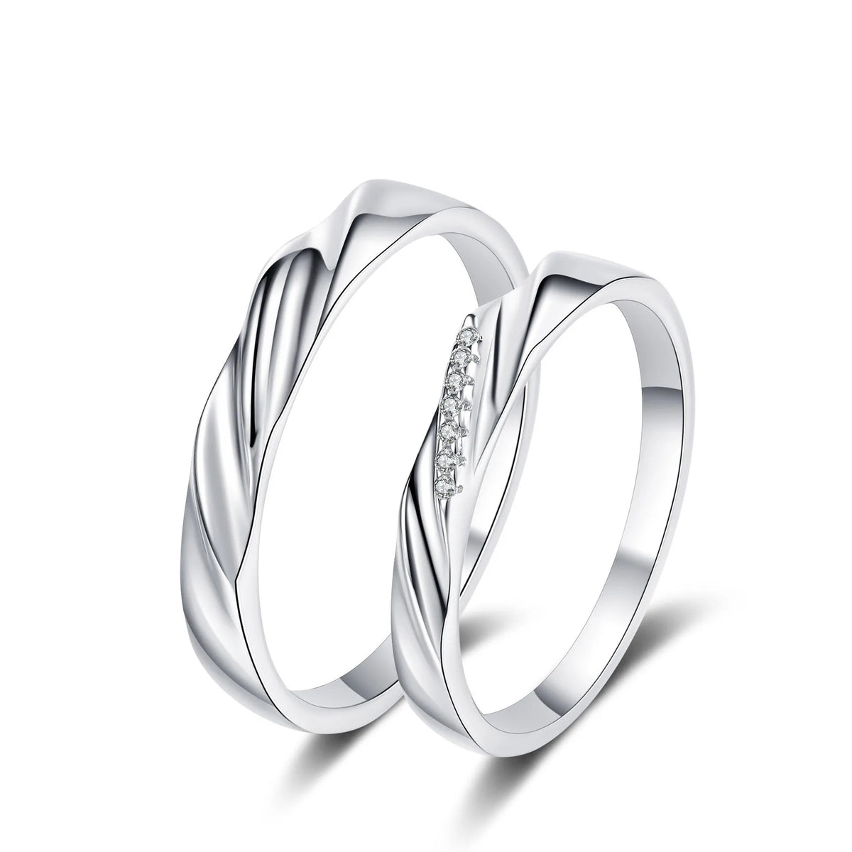 Engraved Platinum Pt950 Ring for Men & Women with 0.028ct Moissanite Halo 18k White Gold Wedding Fine Jewelry