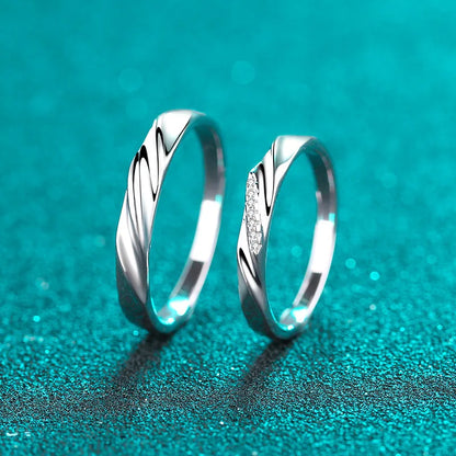 Engraved Platinum Pt950 Ring for Men & Women with 0.028ct Moissanite Halo 18k White Gold Wedding Fine Jewelry