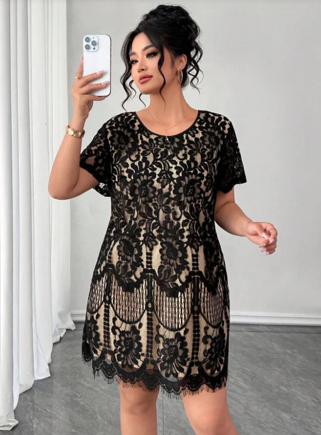 Plus Size Women's Black Lace Dress Round Neck Short Sleeve Waist-cinching Slimming A-line Dress Versatile for Dating and Commuti